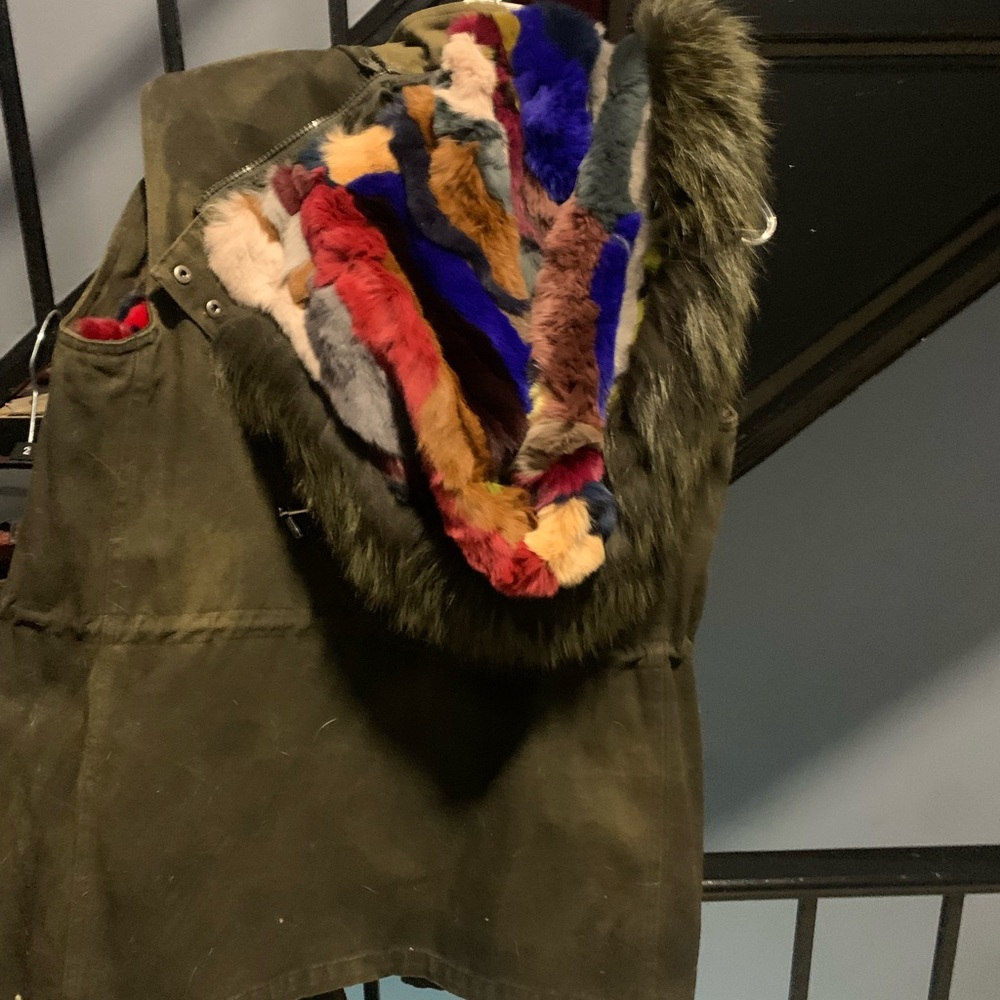 J.military by Jocelyn fur lined hooded vest - Picture 9 of 14